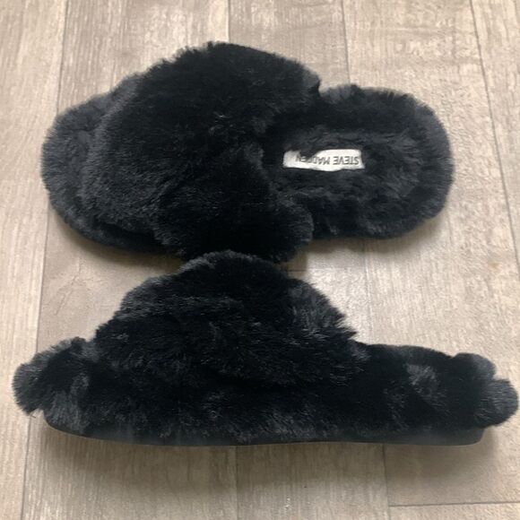 Womens Steve Madden Fluffy Faux Fur Criss Cross Comfy House Bedtime Slippers - Picture 1 of 7